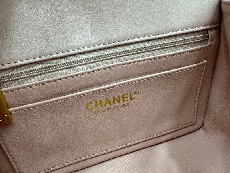 new-luxury-designer-bags-nm9300