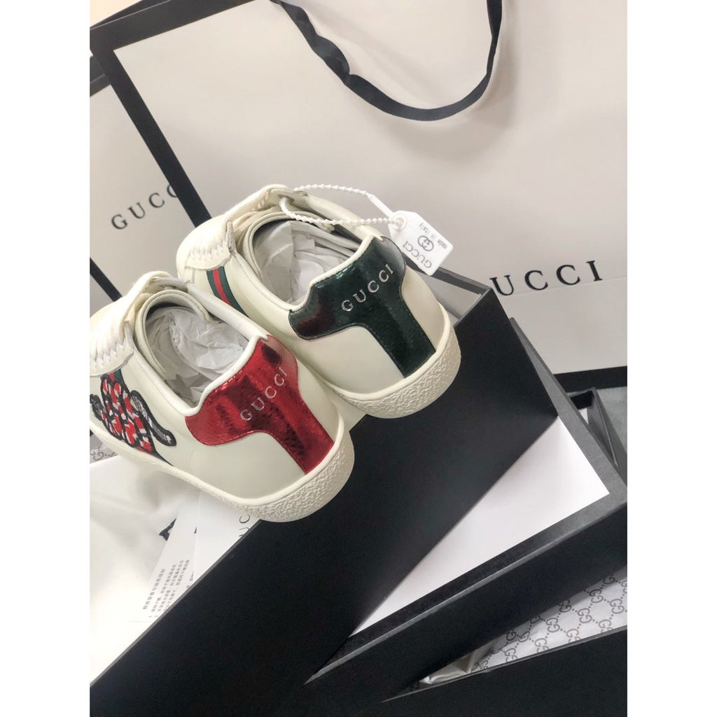 Ezyycart Bags MO-GCI Embroidered Ace Sneaker 080