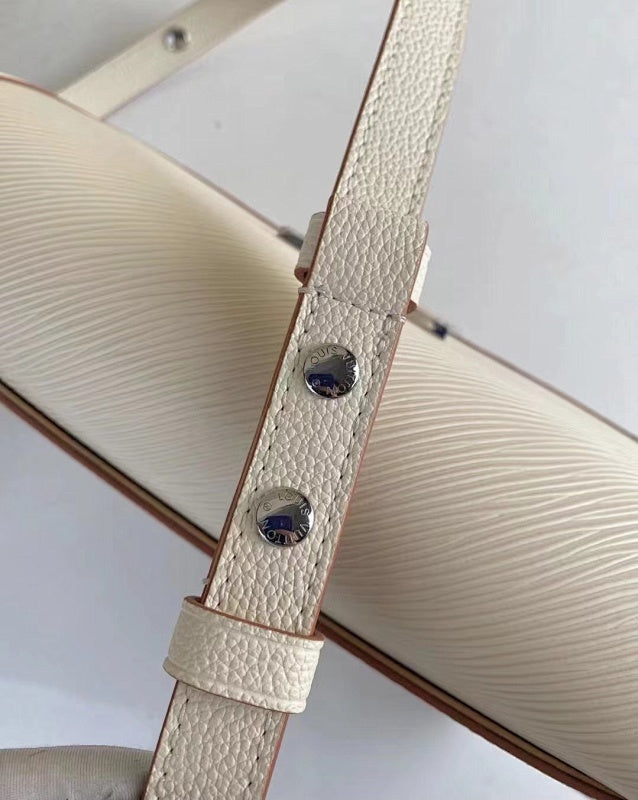 Anum Bags ln Luxury Bag --60759