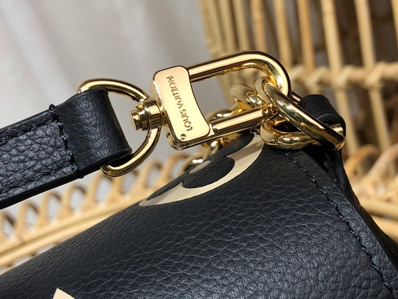 Anum Bags ln Luxury Bag --60085