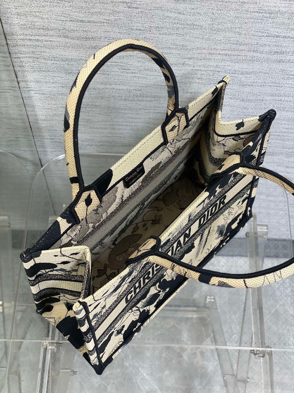 new-luxury-designer-bags-nm16052