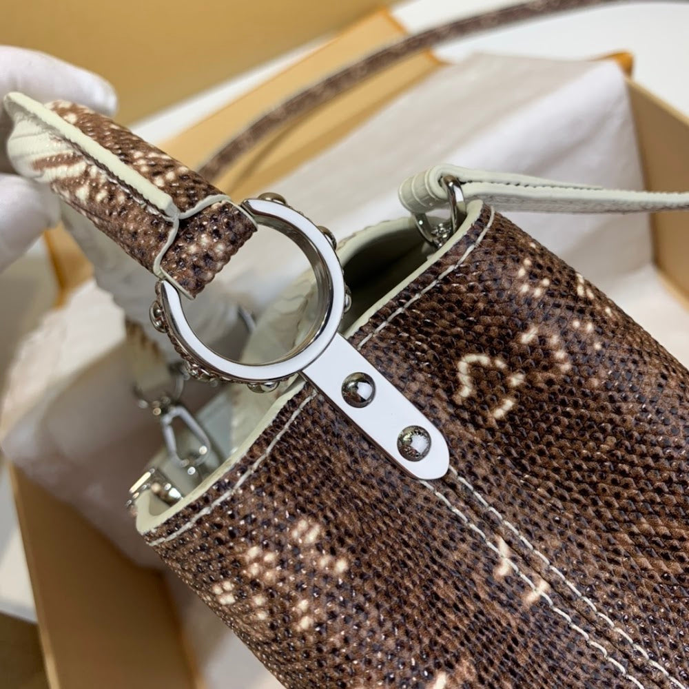 Anum Bags ln Luxury Bag --56467