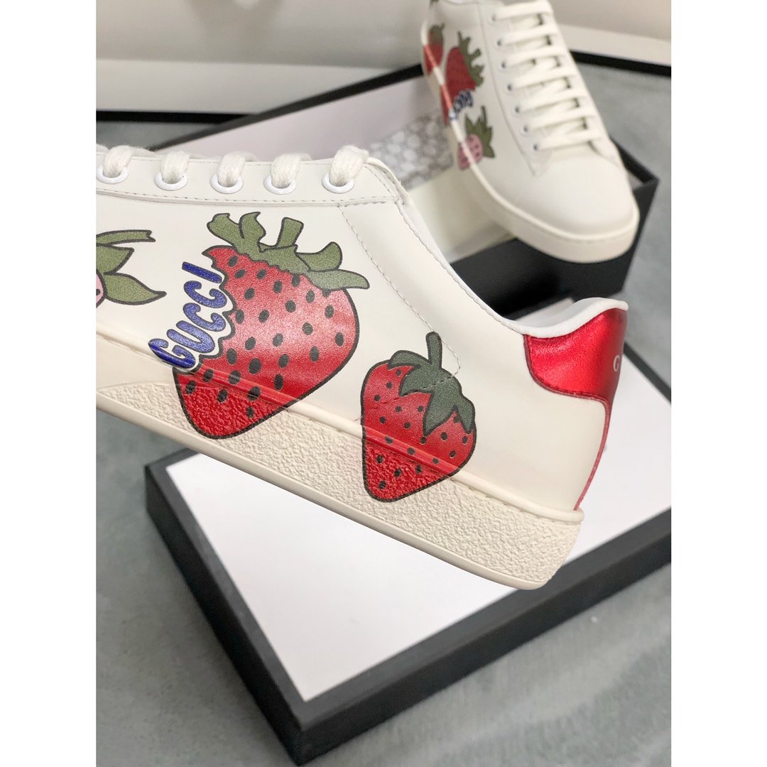 Ezyycart Bags MO-GCI ACE STRAWBERRY MIRROR Sneaker 085