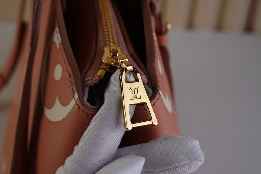 Anum Bags ln Luxury Bag --56524