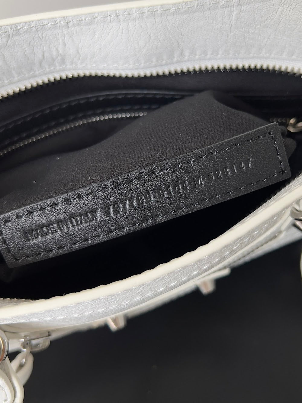 Ezyycart Bags Balenciaga Luxury Bag --111177