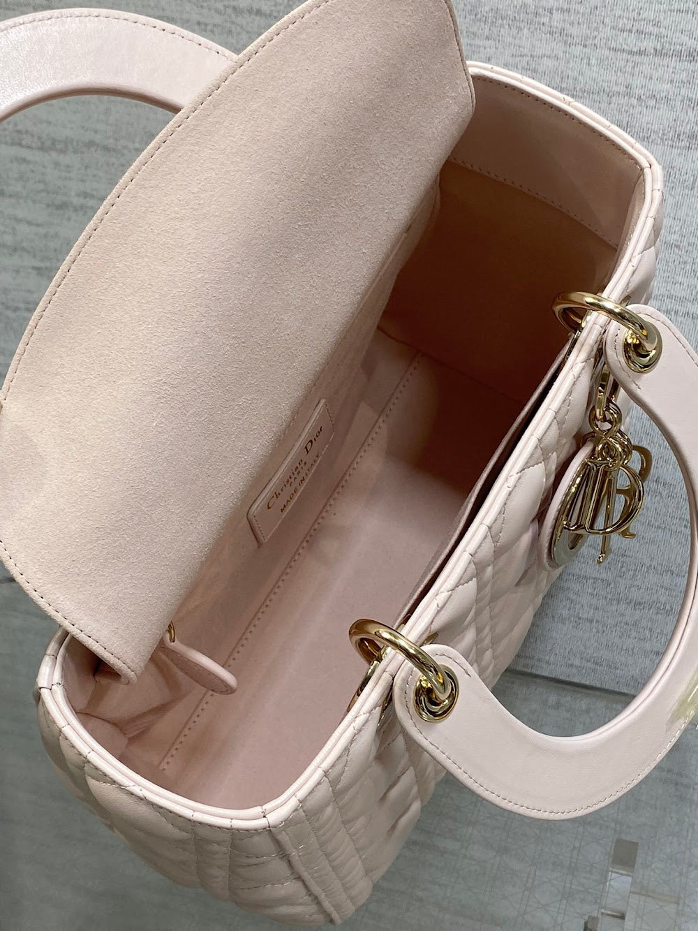 new-designer-premium-bags-nm16361