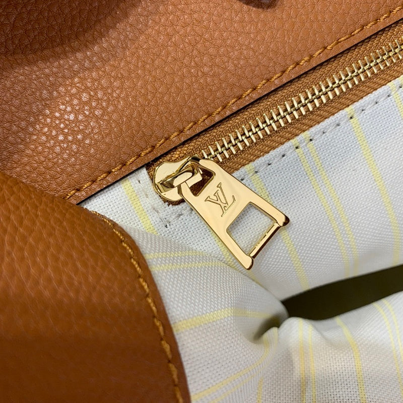 Anum Bags ln Luxury Bag --60065