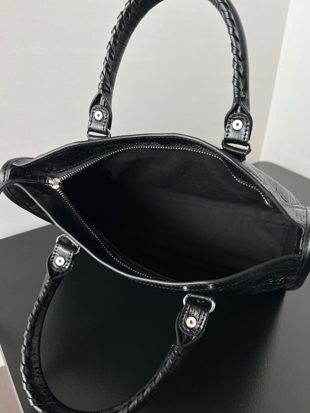 Ezyycart Bags Balenciaga Luxury Bag --111175