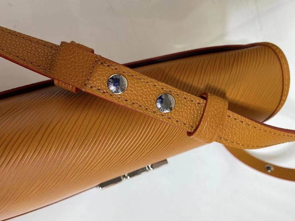 Anum Bags ln Luxury Bag --60730