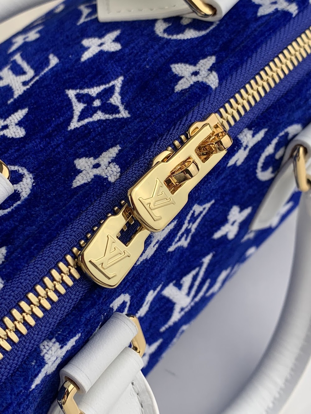 Anum Bags ln Luxury Bag --56961