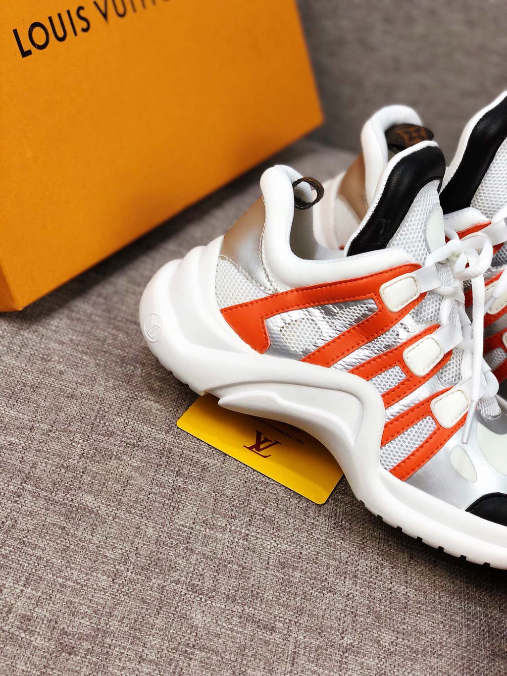 Anum Bags LUV Archlight White Black Orange Sneaker