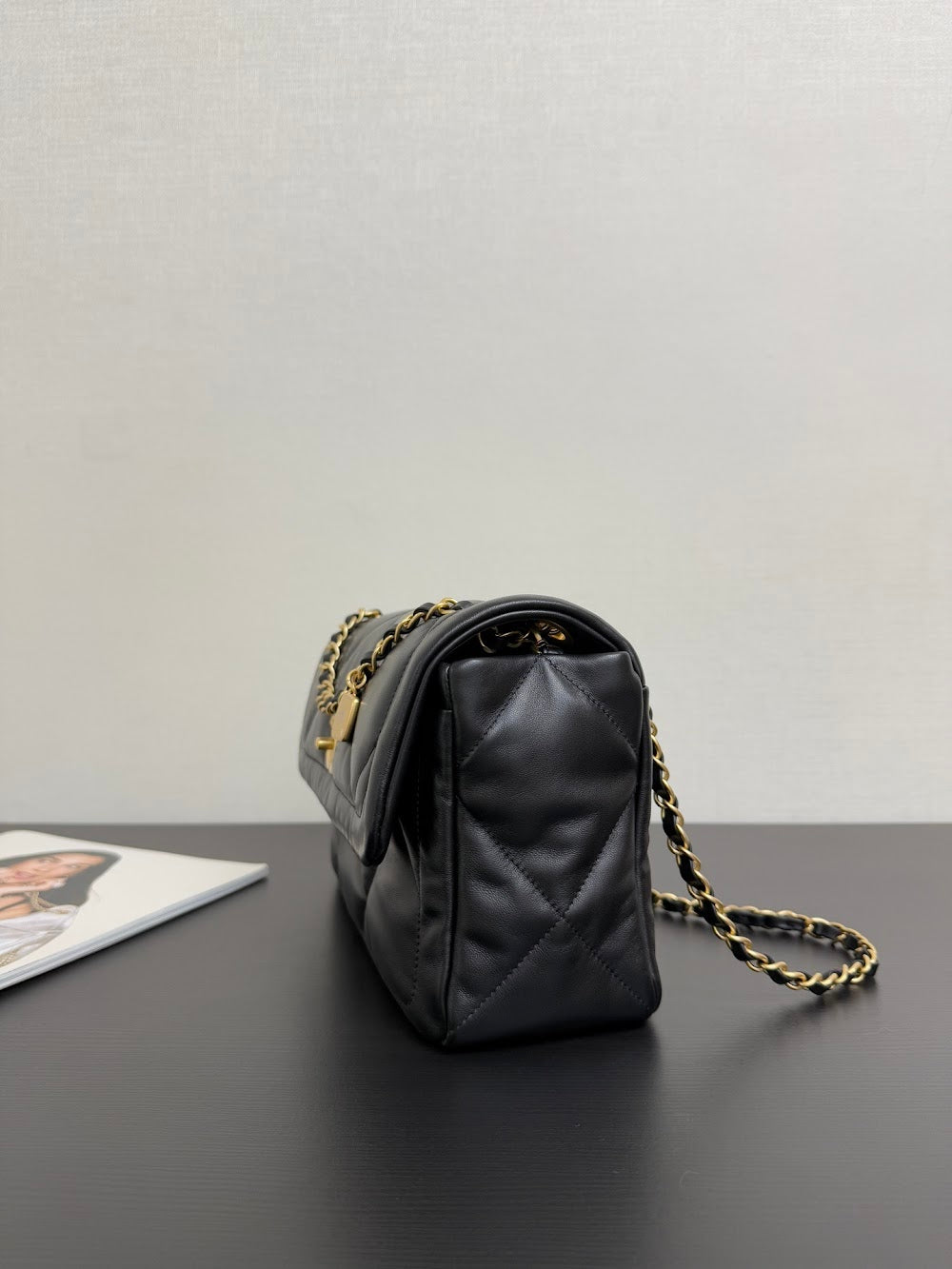 Anum Bags CHn Luxury Bag --113829
