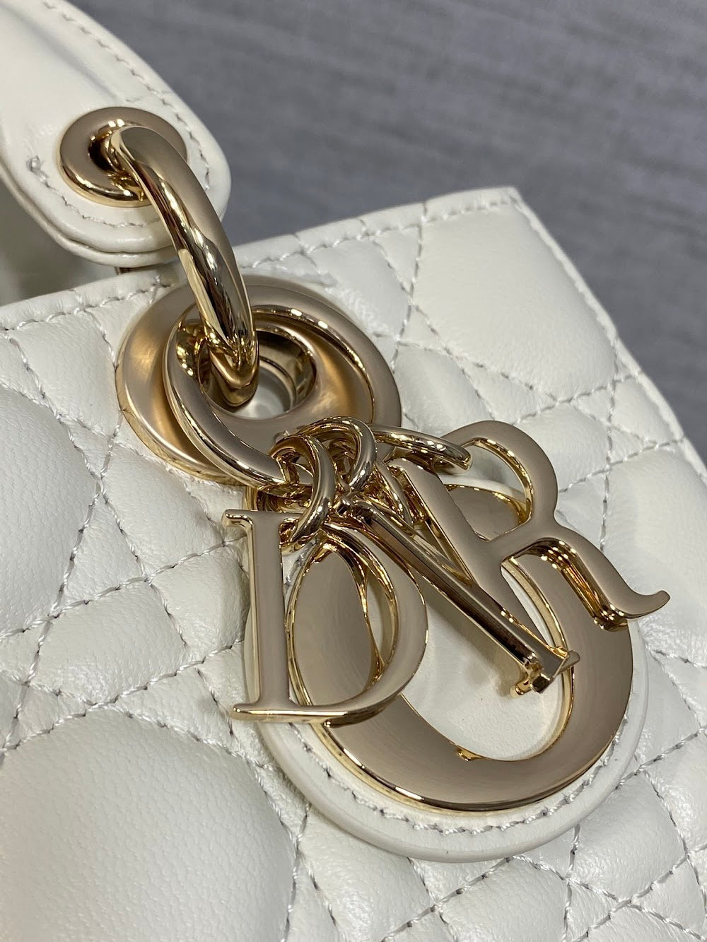 new-designer-premium-bags-nm16742