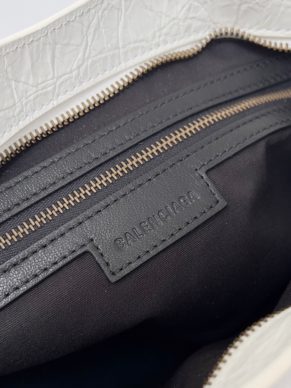 Ezyycart Bags Balenciaga Luxury Bag --110644