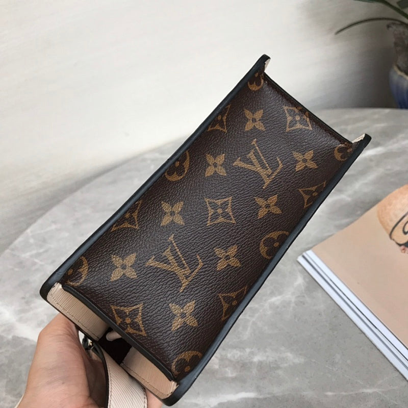 Anum Bags ln Luxury Bag --60054