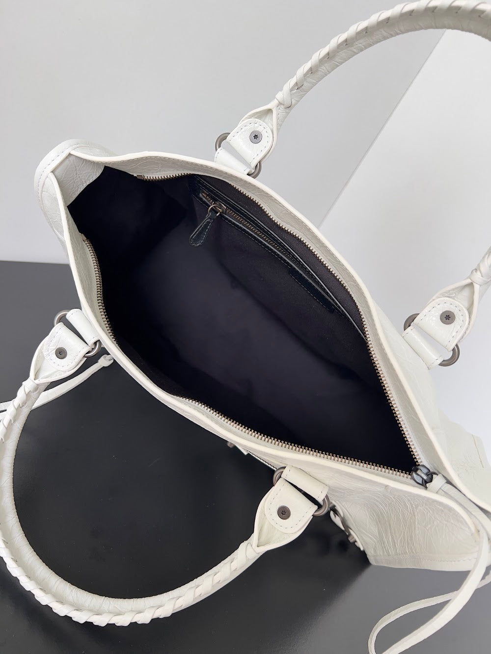 Ezyycart Bags Balenciaga Luxury Bag --110644