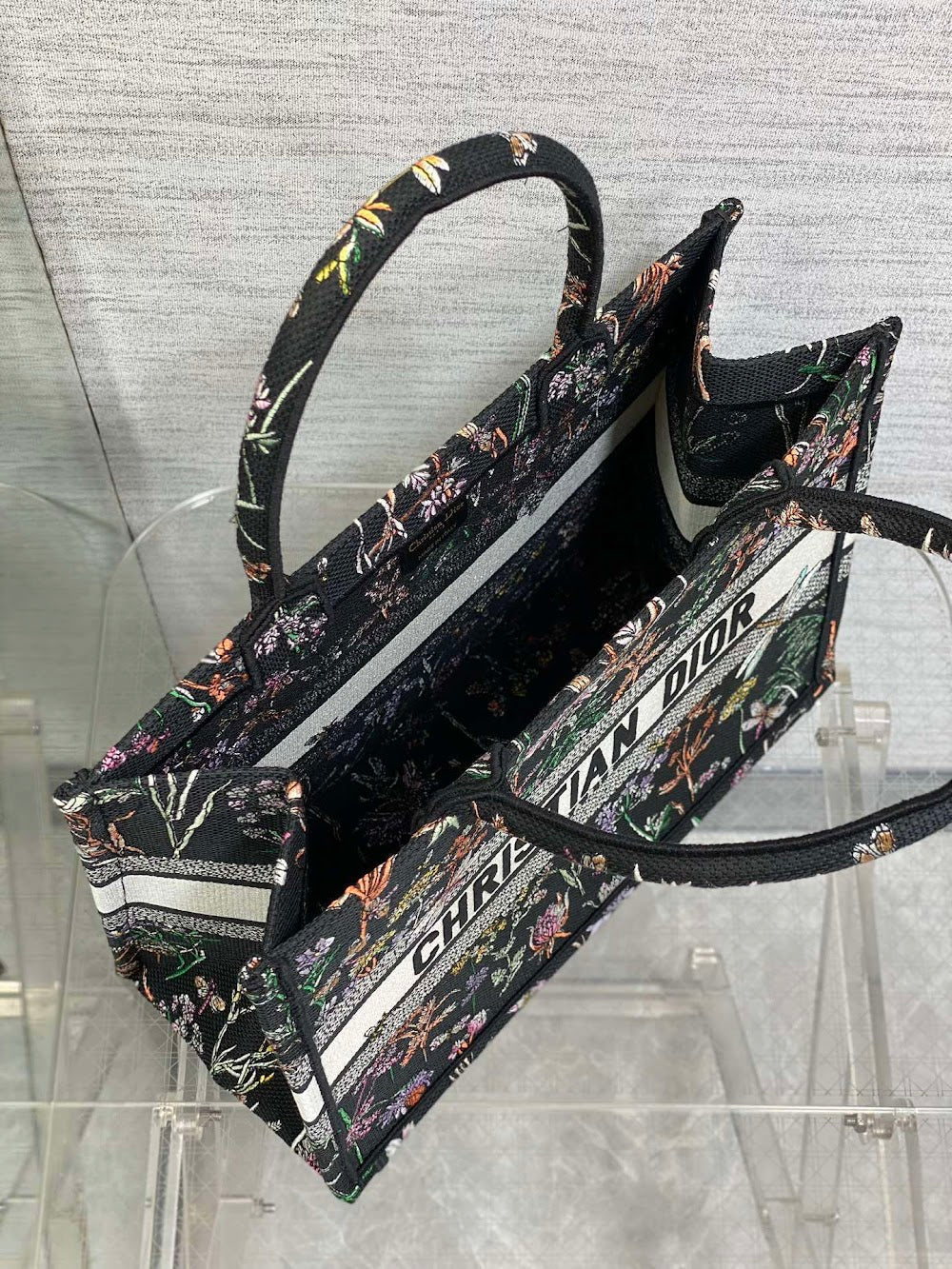new-luxury-designer-bags-nm16037