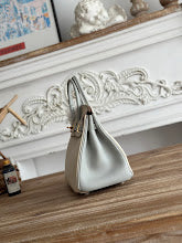 new-luxury-designer-bags-nm11385