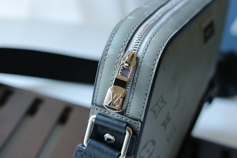 Anum Bags ln Luxury Bag --58065