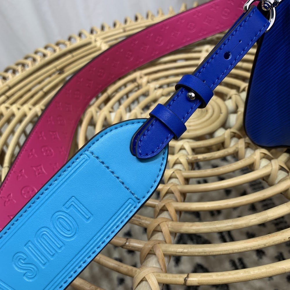 Anum Bags ln Luxury Bag --60217