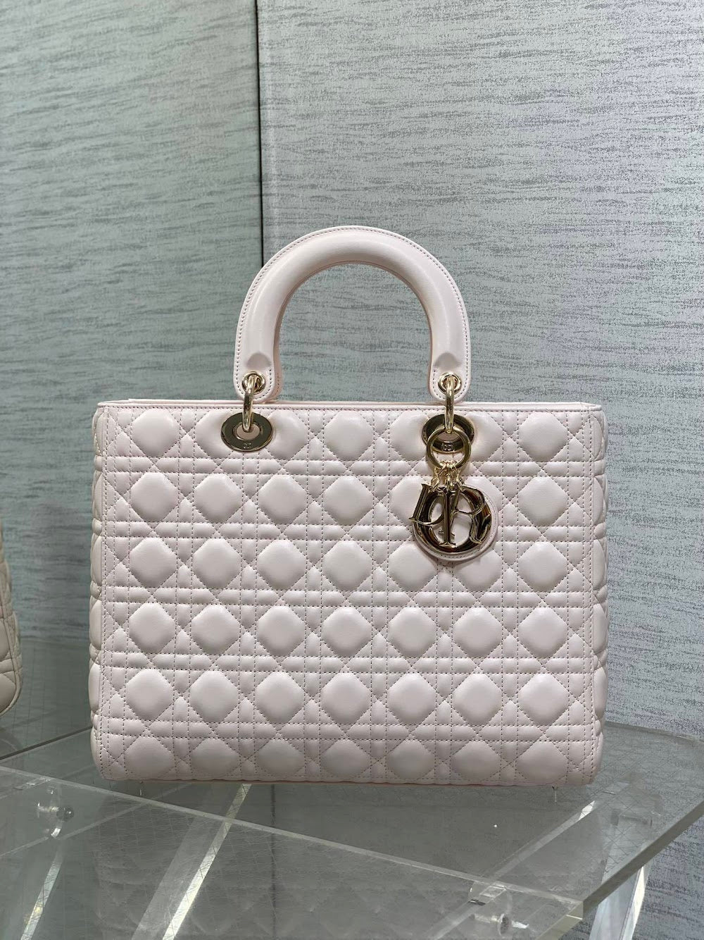 new-designer-premium-bags-nm16360