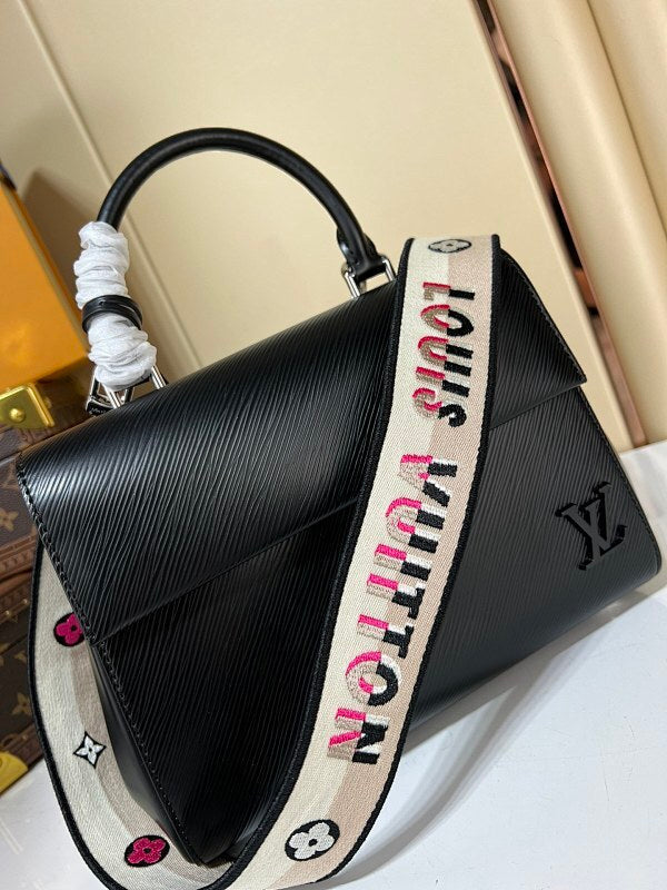 Anum Bags ln Luxury Bag --57855