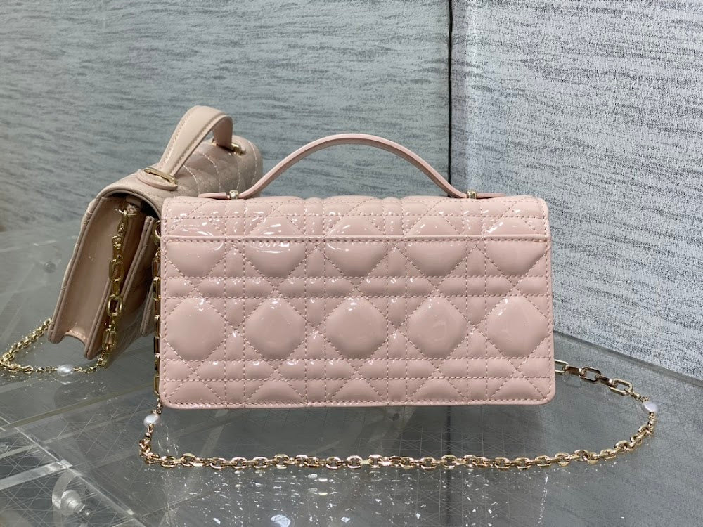 new-luxury-designer-bags-nm16477