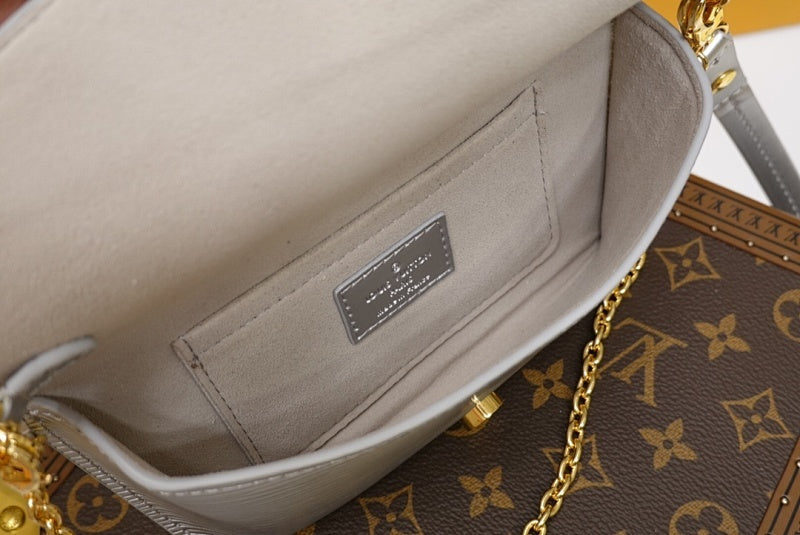 Anum Bags ln Luxury Bag --60110
