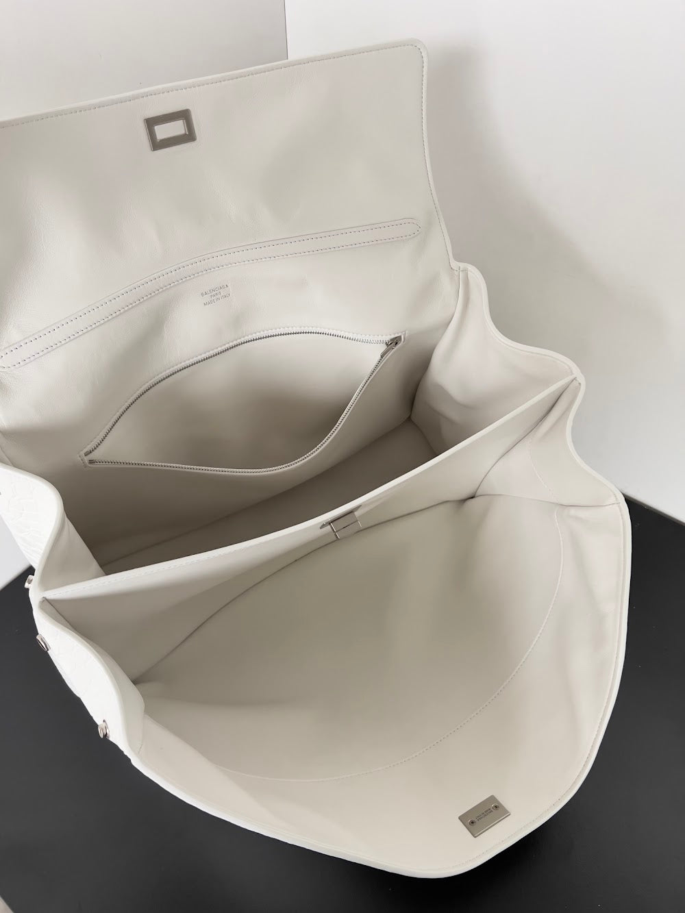 Ezyycart Bags Balenciaga Luxury Bag --111457