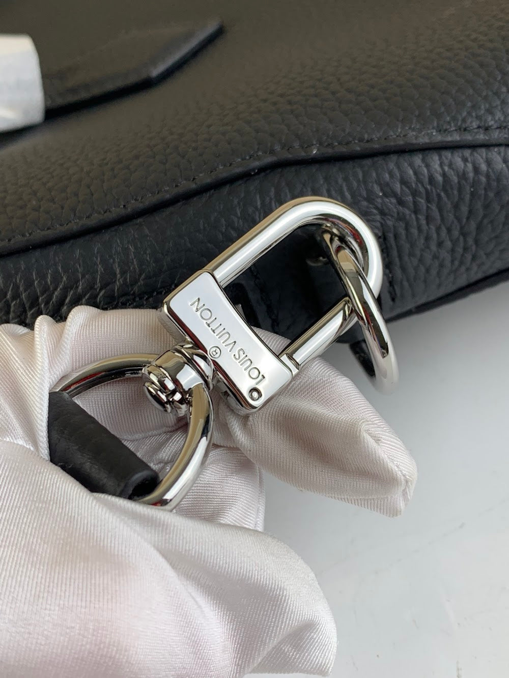 Anum Bags ln Luxury Bag --60973