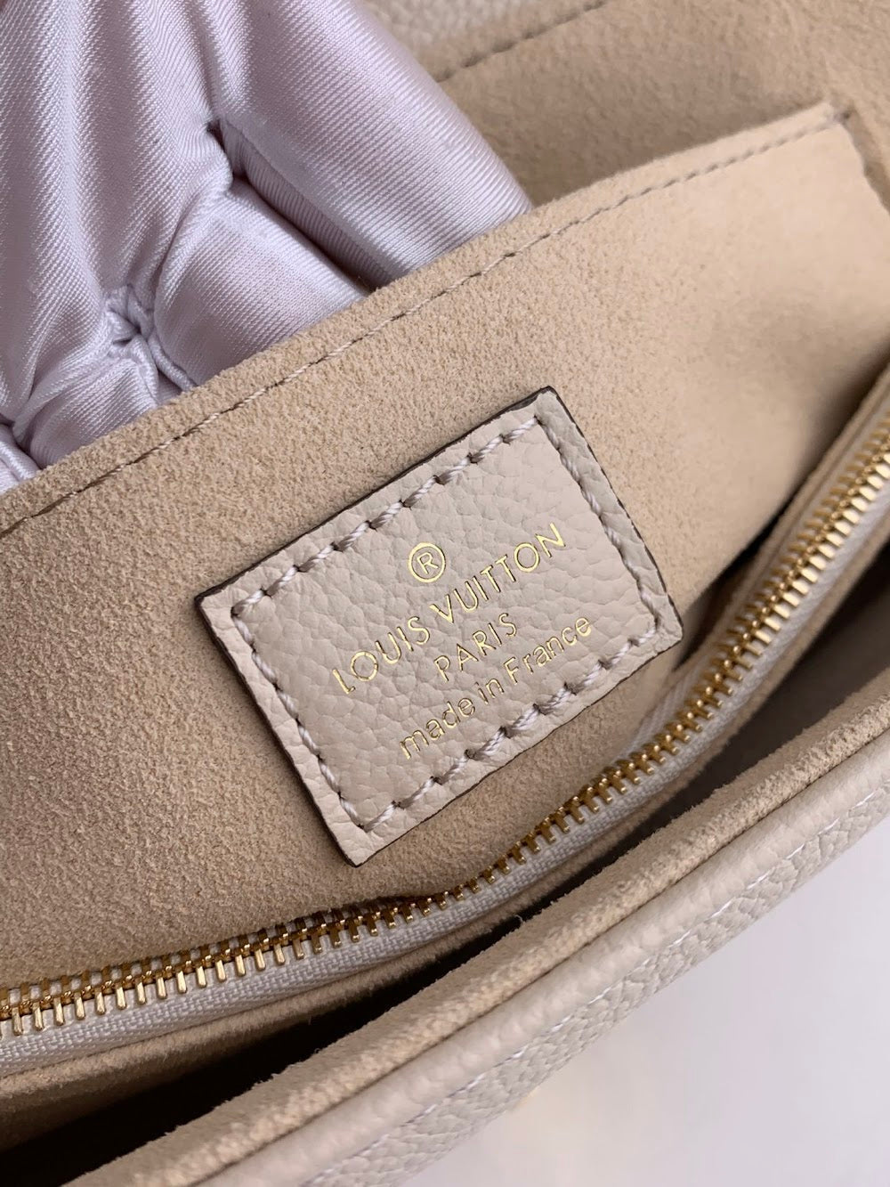Anum Bags ln Luxury Bag --61017