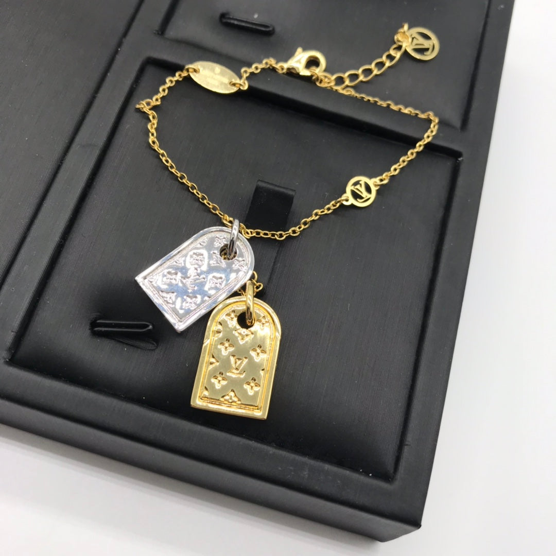 Ezyycart Bags Necklace LUV029