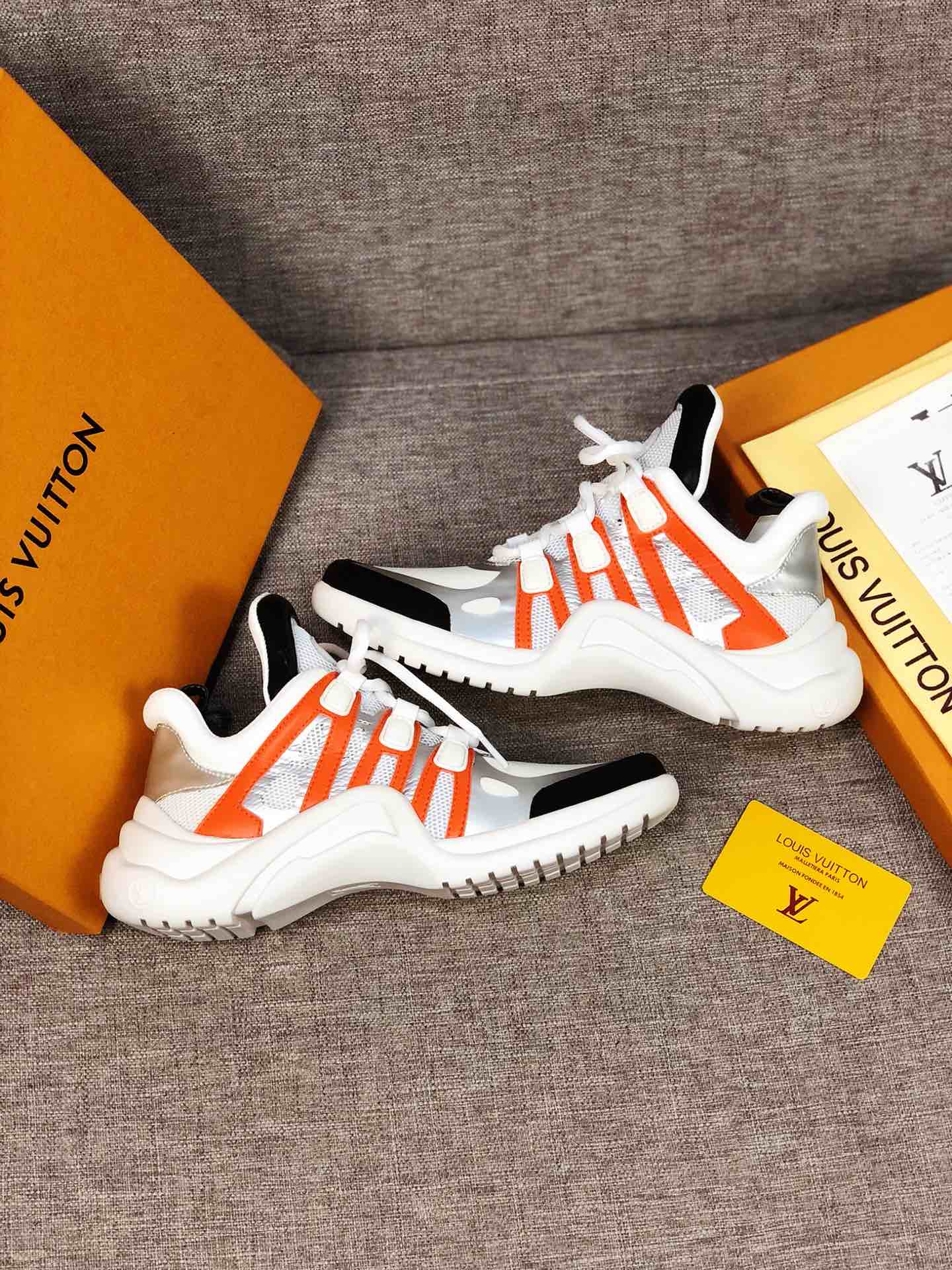 Anum Bags LUV Archlight White Black Orange Sneaker