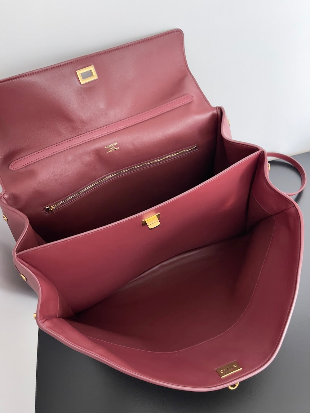 Ezyycart Bags Balenciaga Luxury Bag --111749