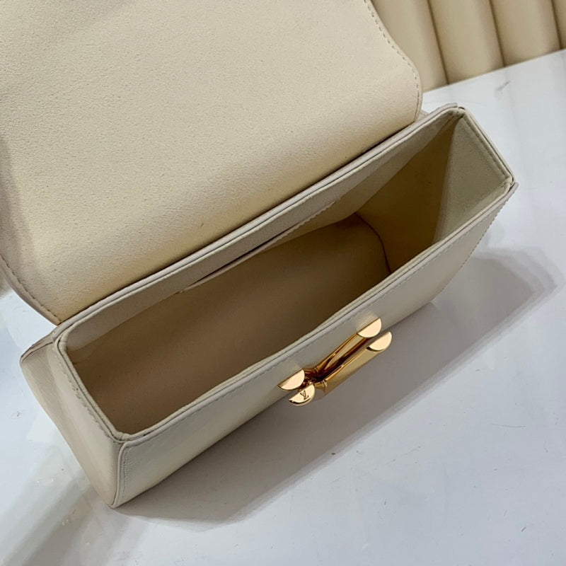 Anum Bags ln Luxury Bag --60915