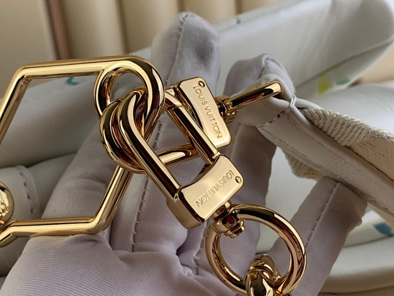 Anum Bags ln Luxury Bag --61150