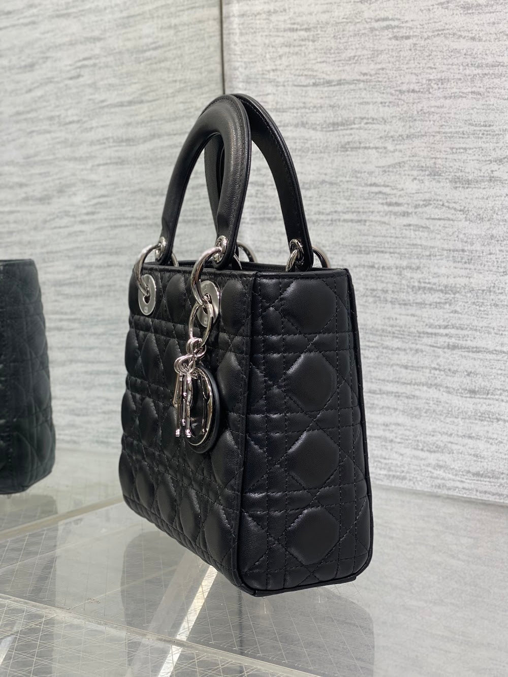 new-designer-premium-bags-nm16328