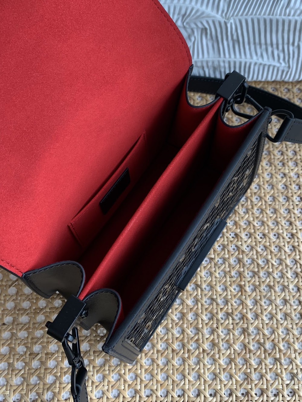 Anum Bags ln Luxury Bag --60897