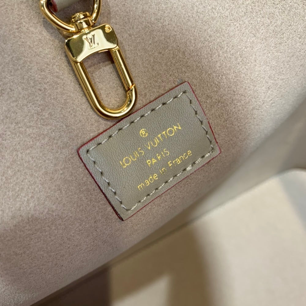 Anum Bags ln Luxury Bag --59237