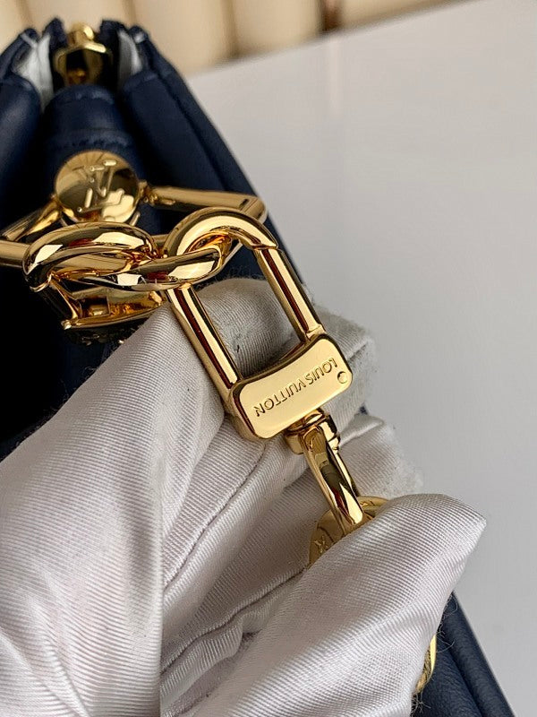 Anum Bags ln Luxury Bag --56485