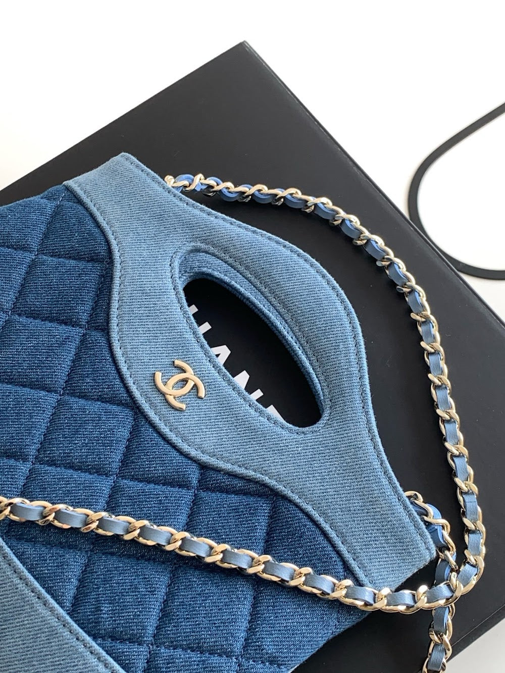 Anum Bags CHn Luxury Bag --114075