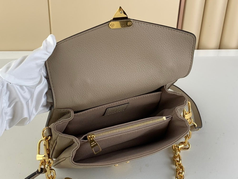 Anum Bags ln Luxury Bag --56576