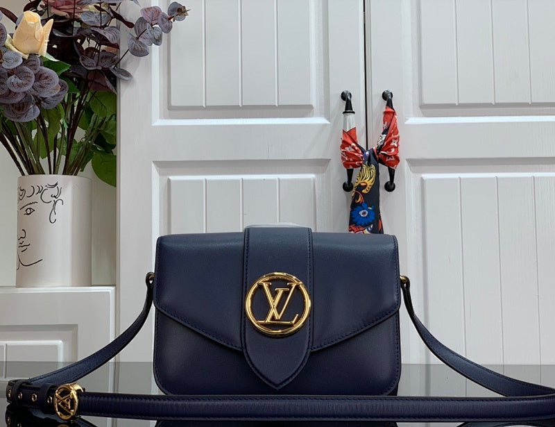 Anum Bags ln Luxury Bag --56740