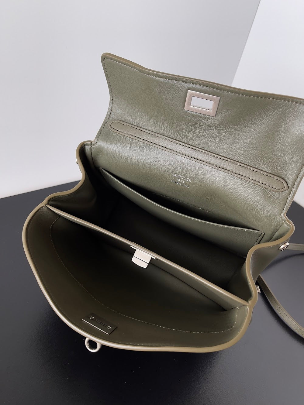 Ezyycart Bags Balenciaga Luxury Bag --111601
