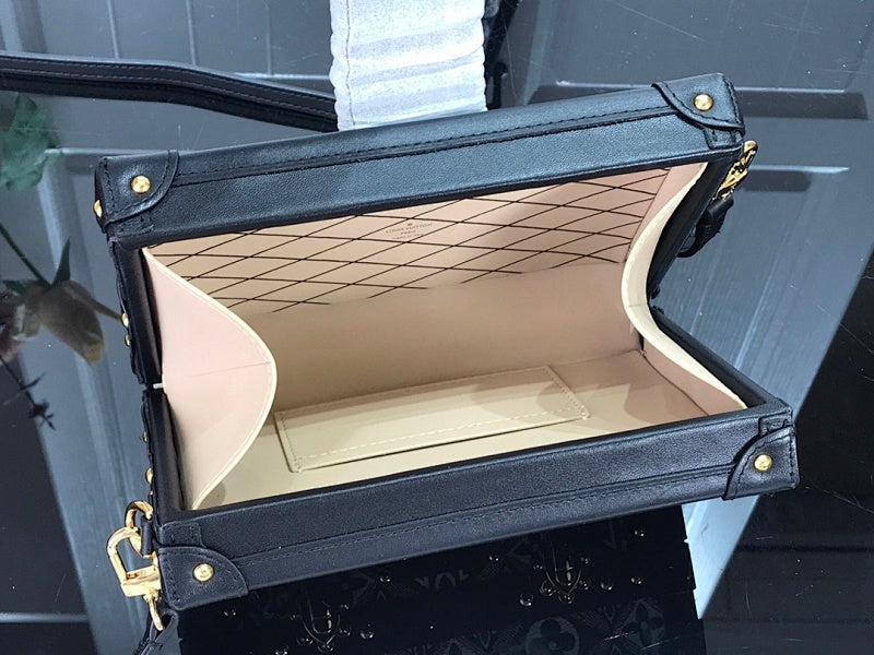 Anum Bags ln Luxury Bag --59365