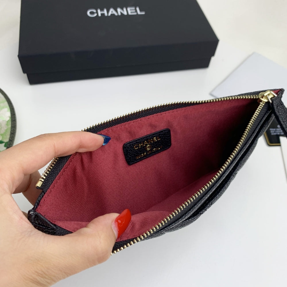 Anum Bags CHL CLASSIC ZIP POUCH CAVIAR WALLET BLACK 22CM