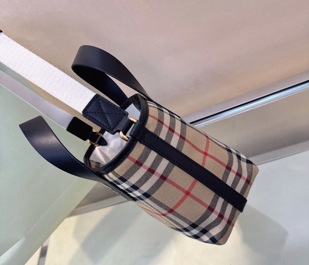 Ezyycart Bags Burberryn Luxury Bag --92163