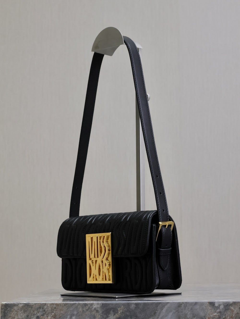 new-luxury-designer-bags-nm16129
