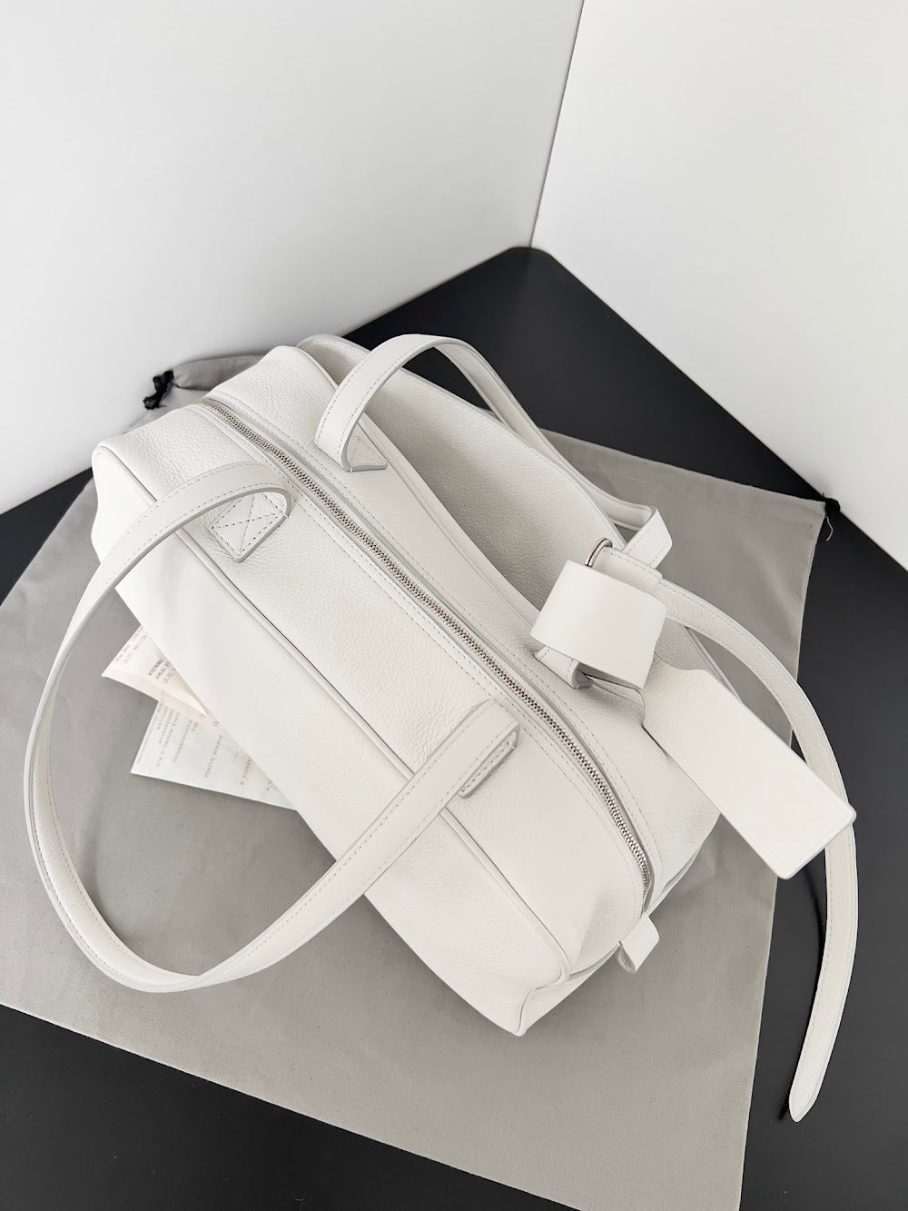 Ezyycart Bags Balenciaga Luxury Bag --111054