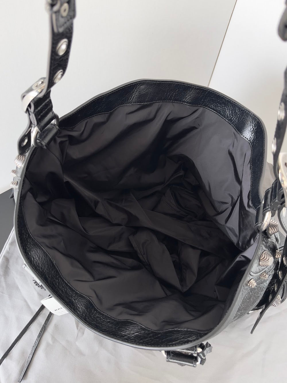 Ezyycart Bags Balenciaga Luxury Bag --111189